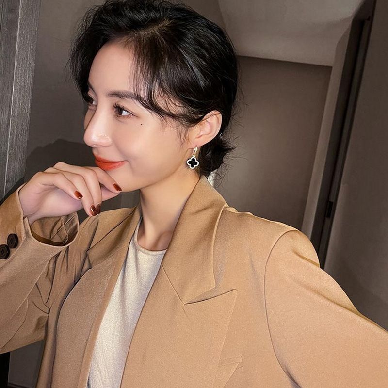 Four-leaf clover earrings women's premium classic small fragrant wind earrings