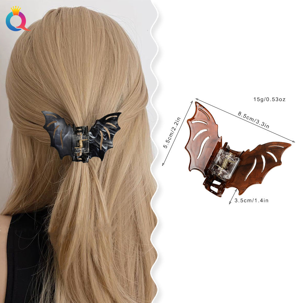 Women's Cute Simple Style Bat Plastic Hair Claws