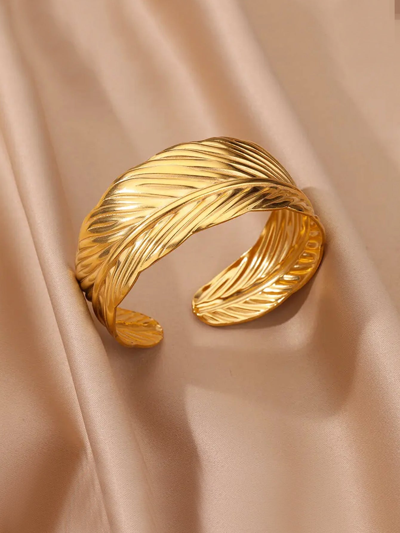 Retro Simple Style Geometric 304 Stainless Steel 18K Gold Plated Bangle In Bulk