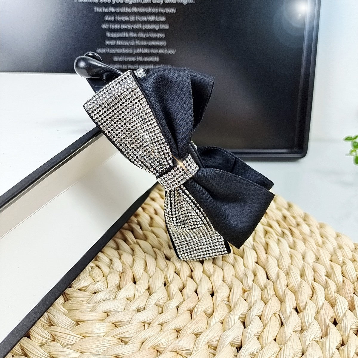 Women's Simple Style Classic Style Bow Knot Rhinestone Inlay Rhinestones Hair Clip