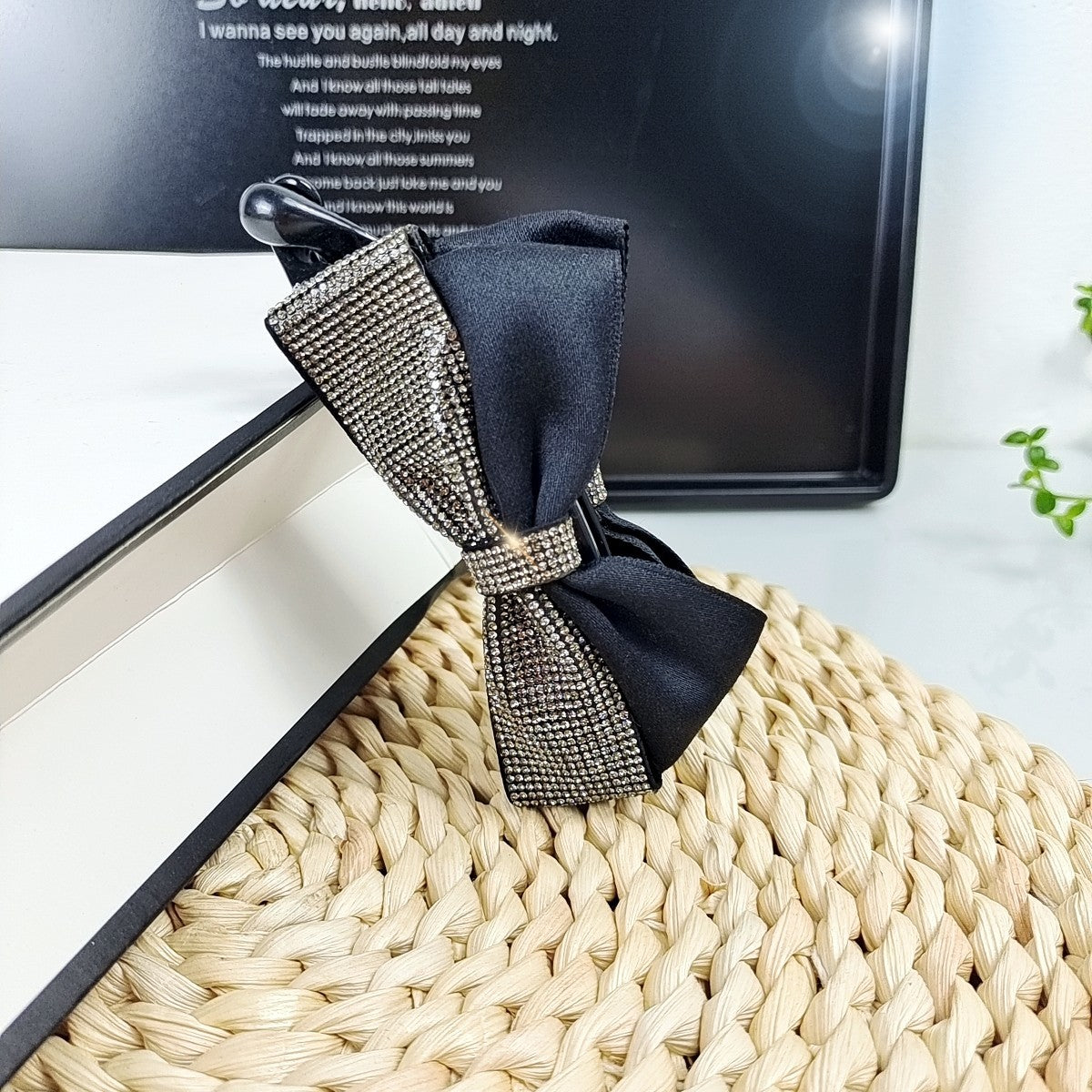 Women's Simple Style Classic Style Bow Knot Rhinestone Inlay Rhinestones Hair Clip