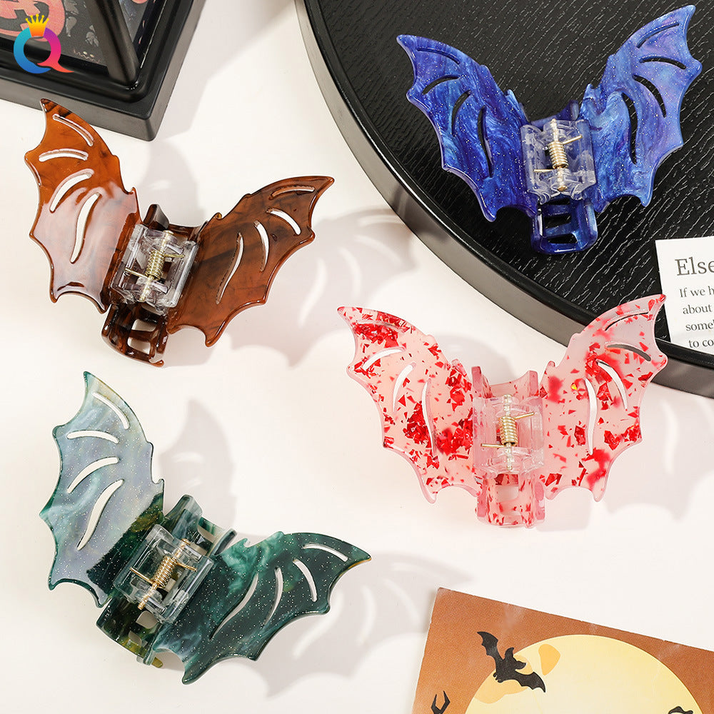 Women's Cute Simple Style Bat Plastic Hair Claws