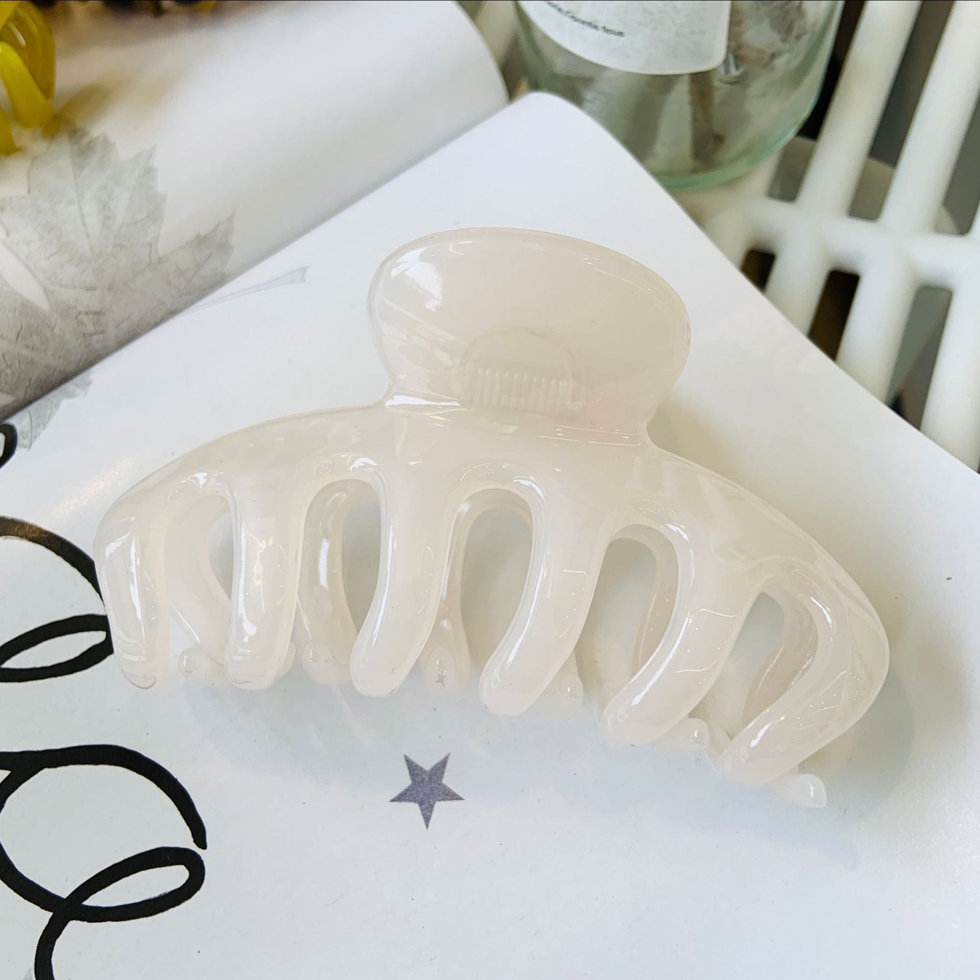 Women's Simple Style Color Block Acetic acid sheets Polishing Hair Claws