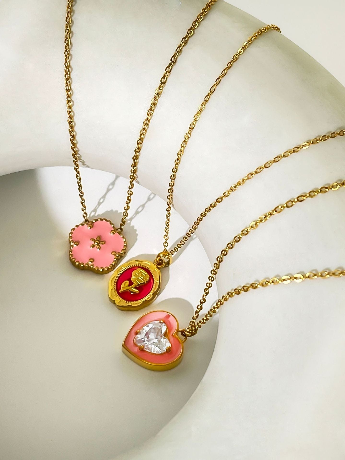 Jewelry Simple Style Heart Shape Flower 304 Stainless Steel Pendant Necklace