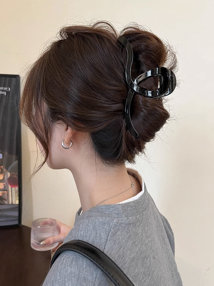 Women's Elegant Solid Color Plastic Stoving Varnish Hair Claws