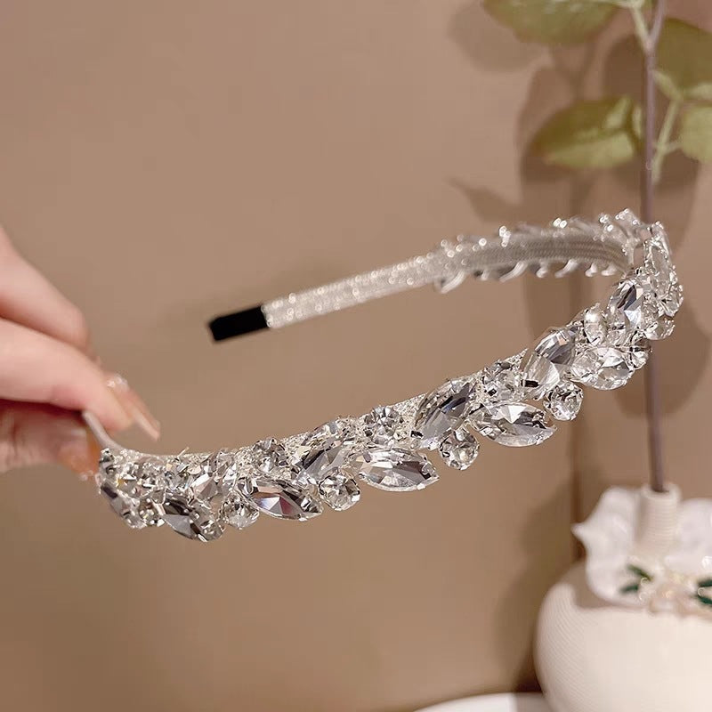 Women's Baroque Style Shiny Geometric Alloy Inlay Artificial Pearls Rhinestones Hair Band