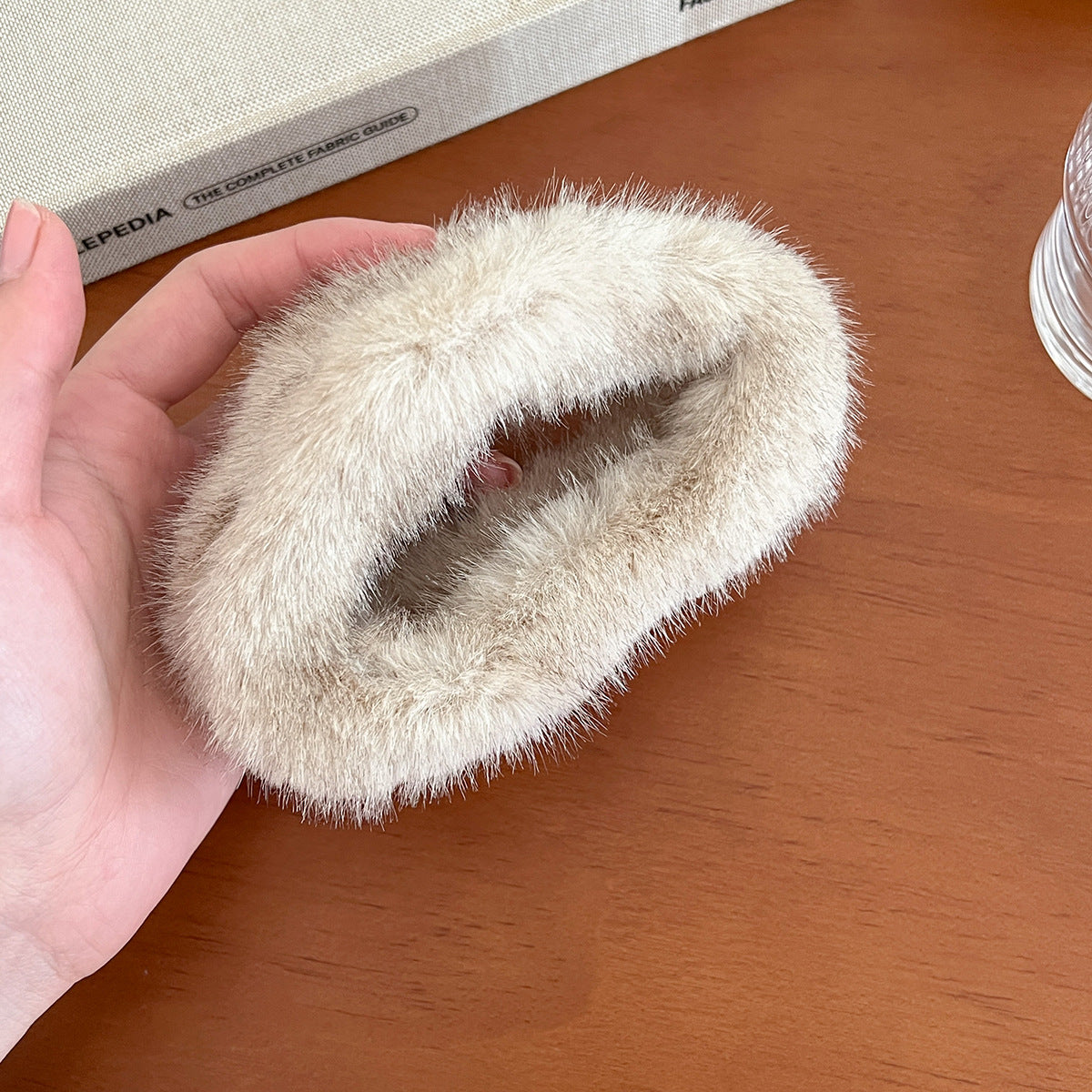 Korean Style Large Mink Fur Grip Women's New Autumn and Winter Hair Volume Shark  Former Red Hot Design Niche Barrettes