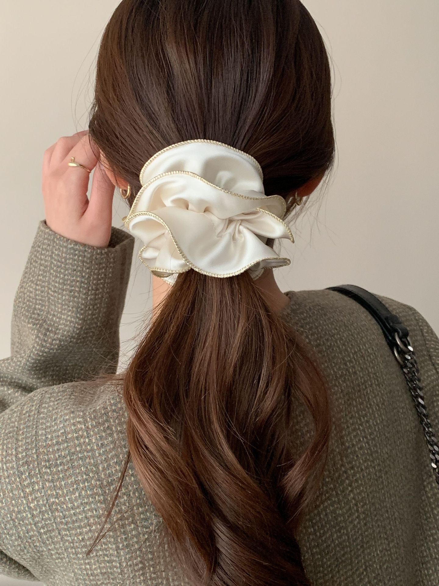 New Classic Style Large Intestine Hair Band Women's High-Grade Satin Temperament Bun Tie-up Hair Headband Hair Rope Women's Headdress