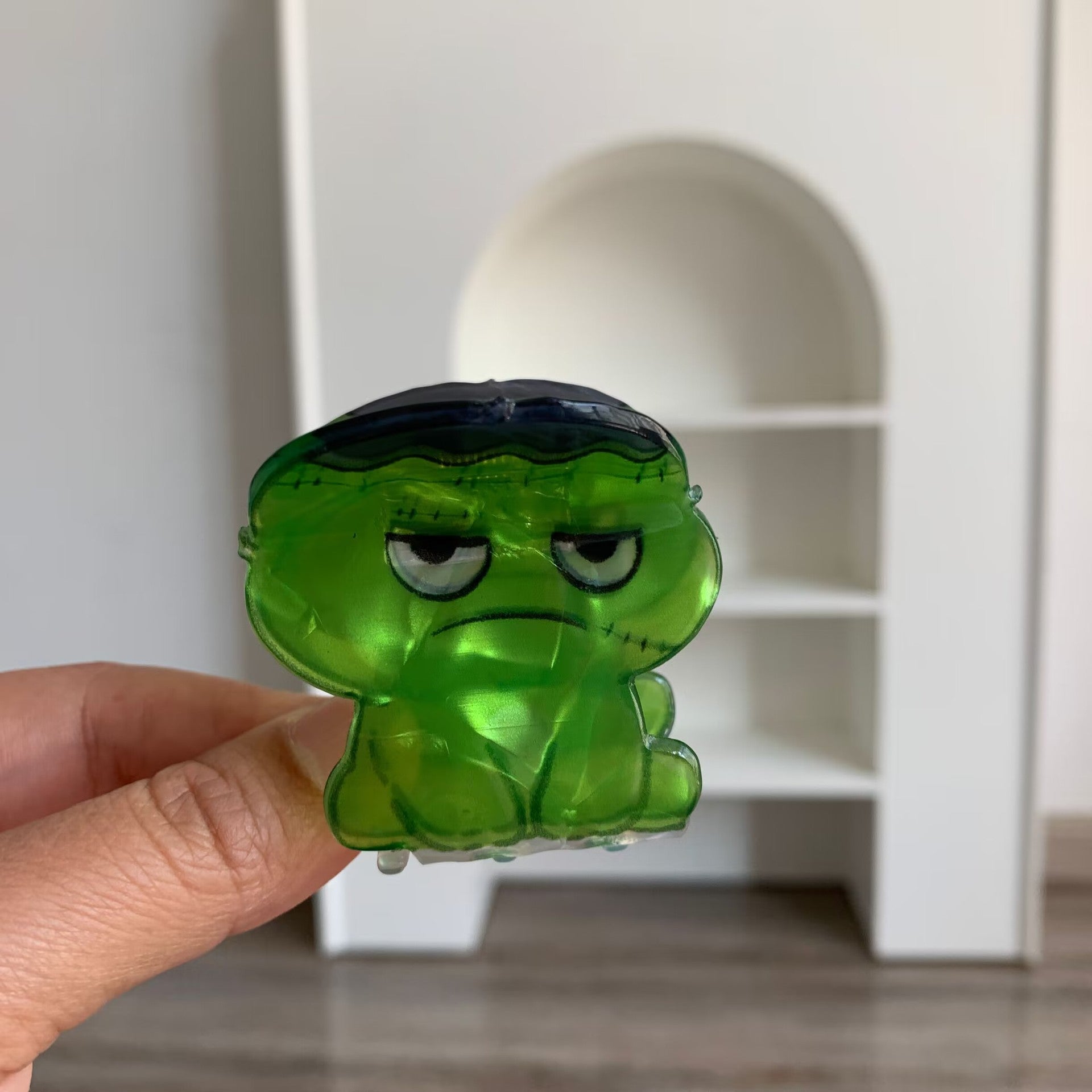 Halloween Little Ghost Acrylic Jaw Clip Niche Creative Design Small and Medium Hair Claw Shark Clip New Hair Accessories