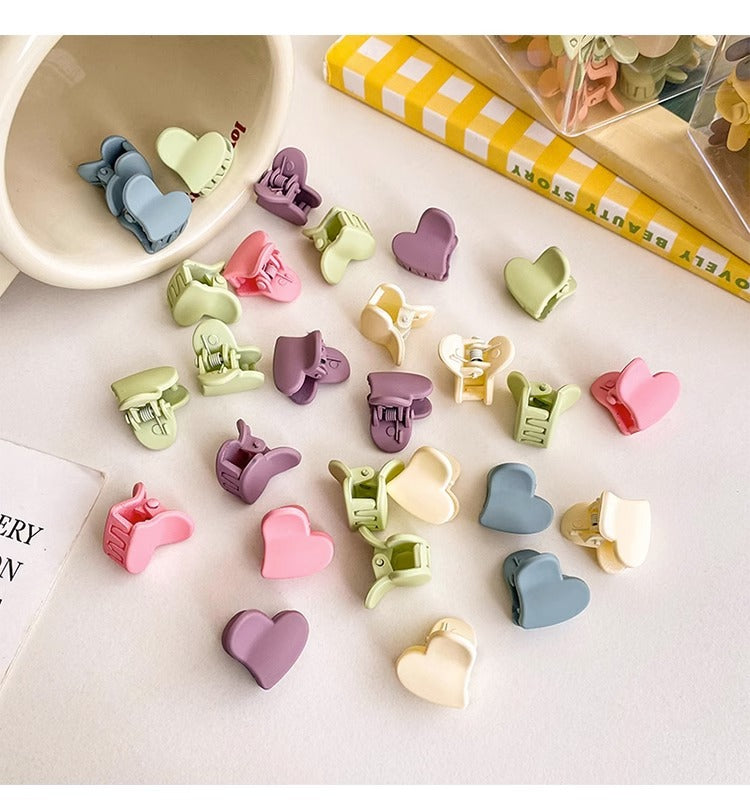 Women's Sweet Rabbit Heart Shape Arylic Hair Claws