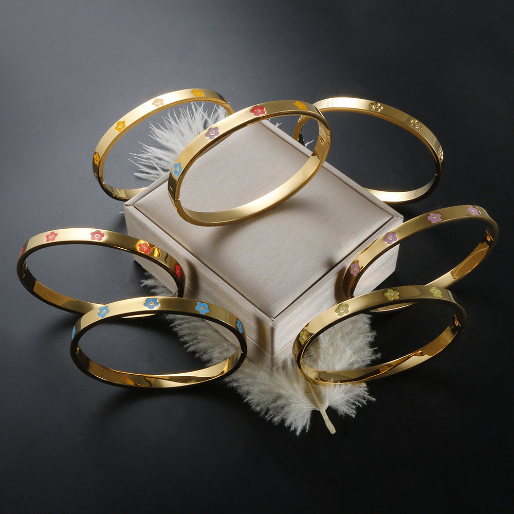 Elegant Heart Shape Flower Titanium Steel Bangle In Bulk