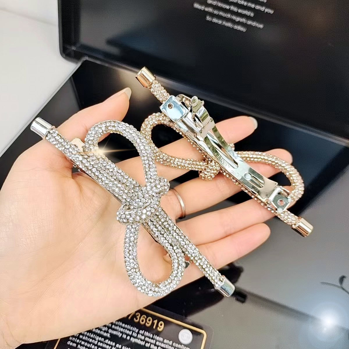 Women's Simple Style Classic Style Bow Knot Alloy Inlay Rhinestones Hair Clip