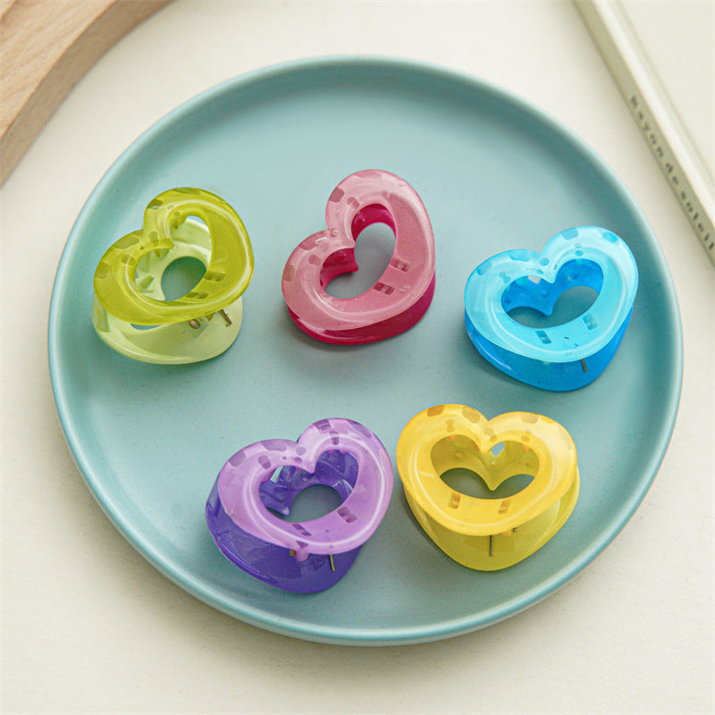 sweet heart shape plastic resin hollow out hair claws