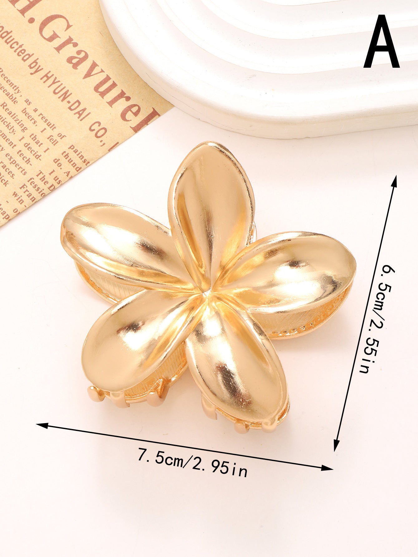 Women's Elegant Sweet Flower Metal Plating Hair Claws