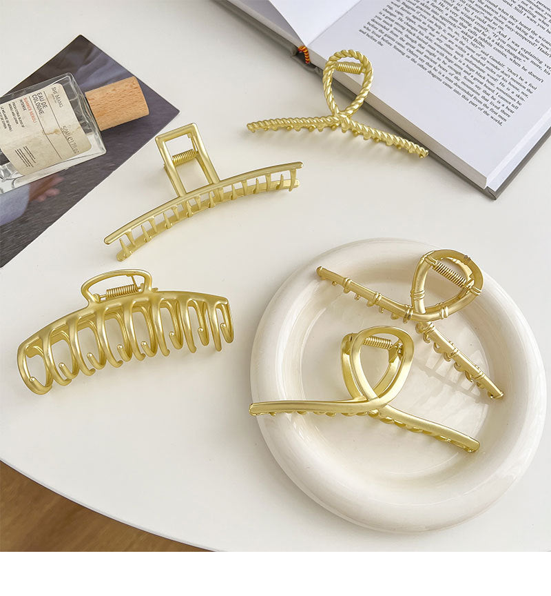 retro geometric alloy plating hair claws