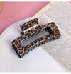 Women's Retro Leopard Plastic Printing Hollow Out Hair Claws
