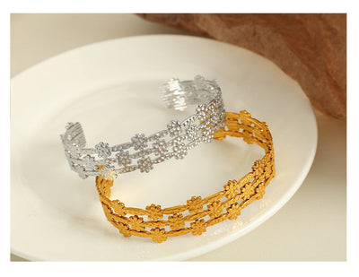 Simple Style Leaves Solid Color Flower Titanium Steel 18K Gold Plated Bangle In Bulk