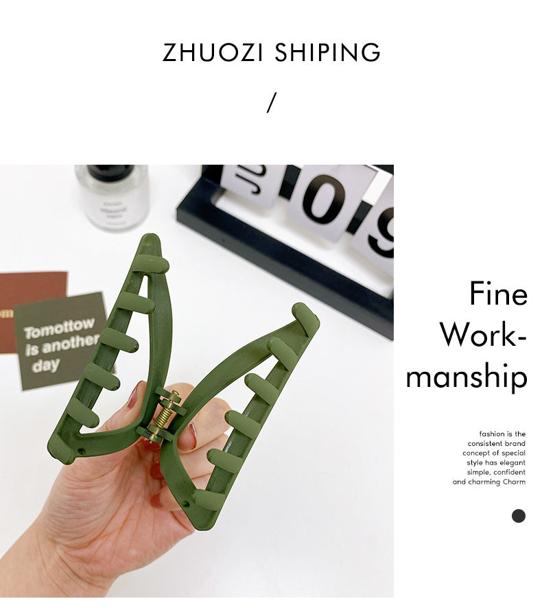 women's simple style triangle plastic hair claws