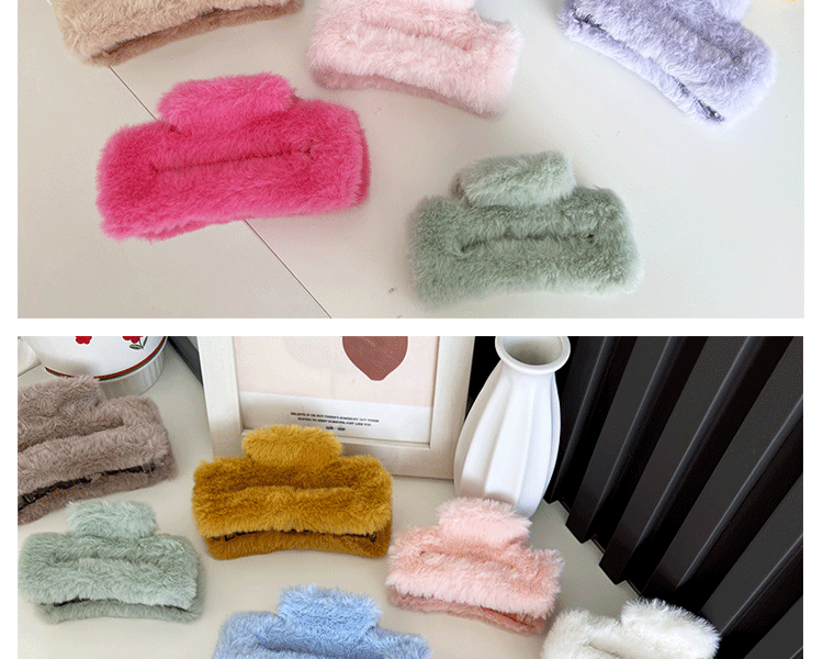 Women's Simple Style Solid Color PC Plush Hair Claws