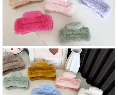 Women's Simple Style Solid Color PC Plush Hair Claws
