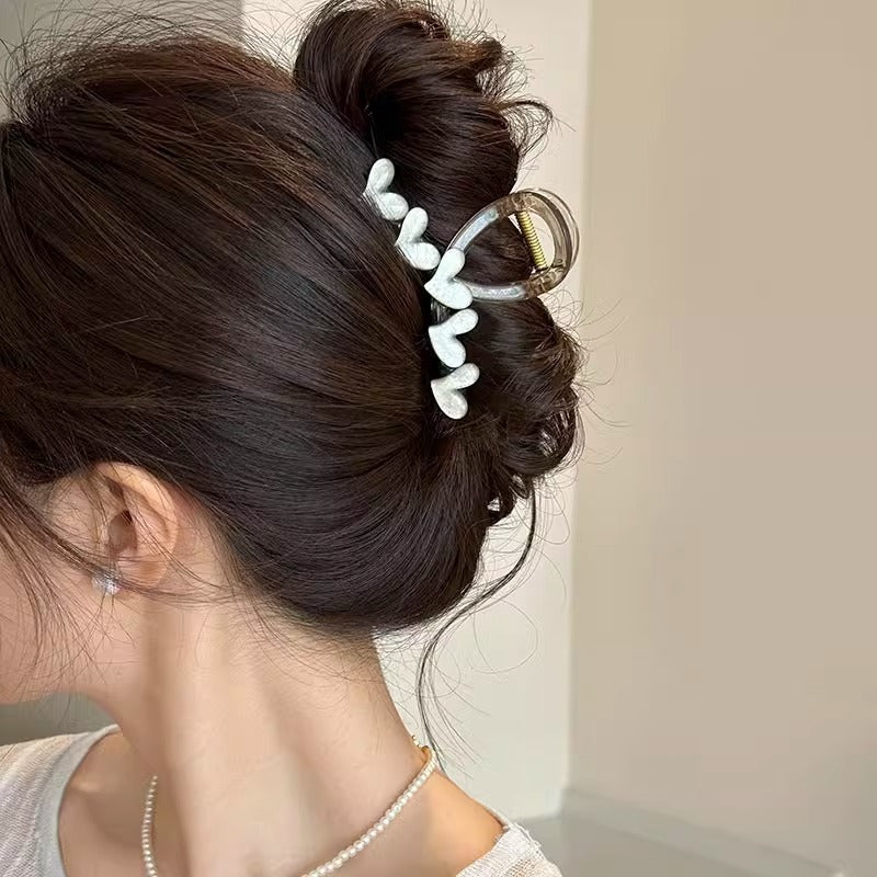 Cute love grab clip girl 2025 new popular high-end disc hair shark clip hairpin hair card headdress