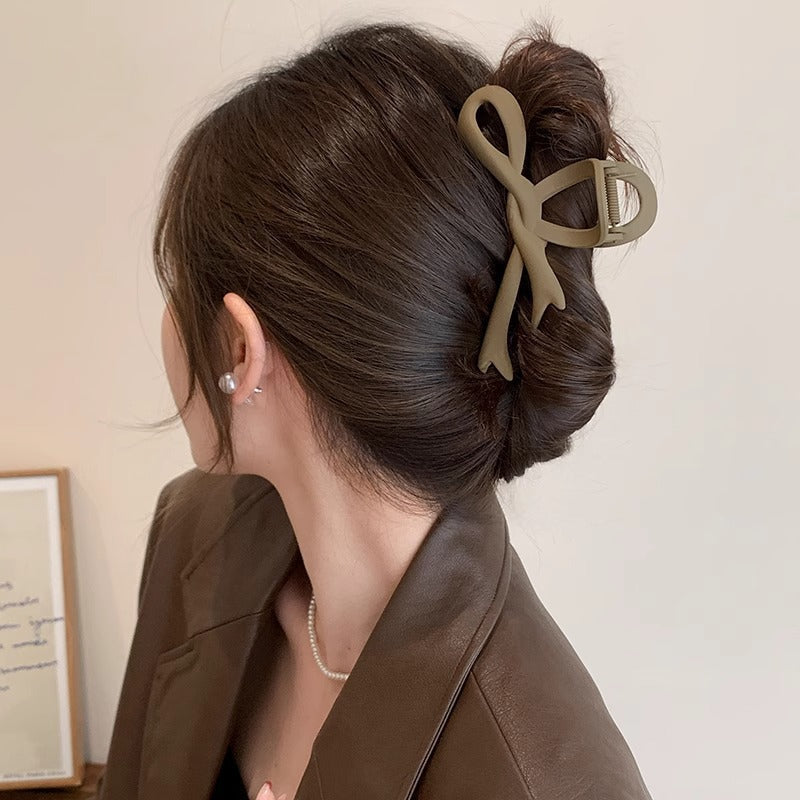 Cute love grab clip girl 2025 new popular high-end disc hair shark clip hairpin hair card headdress