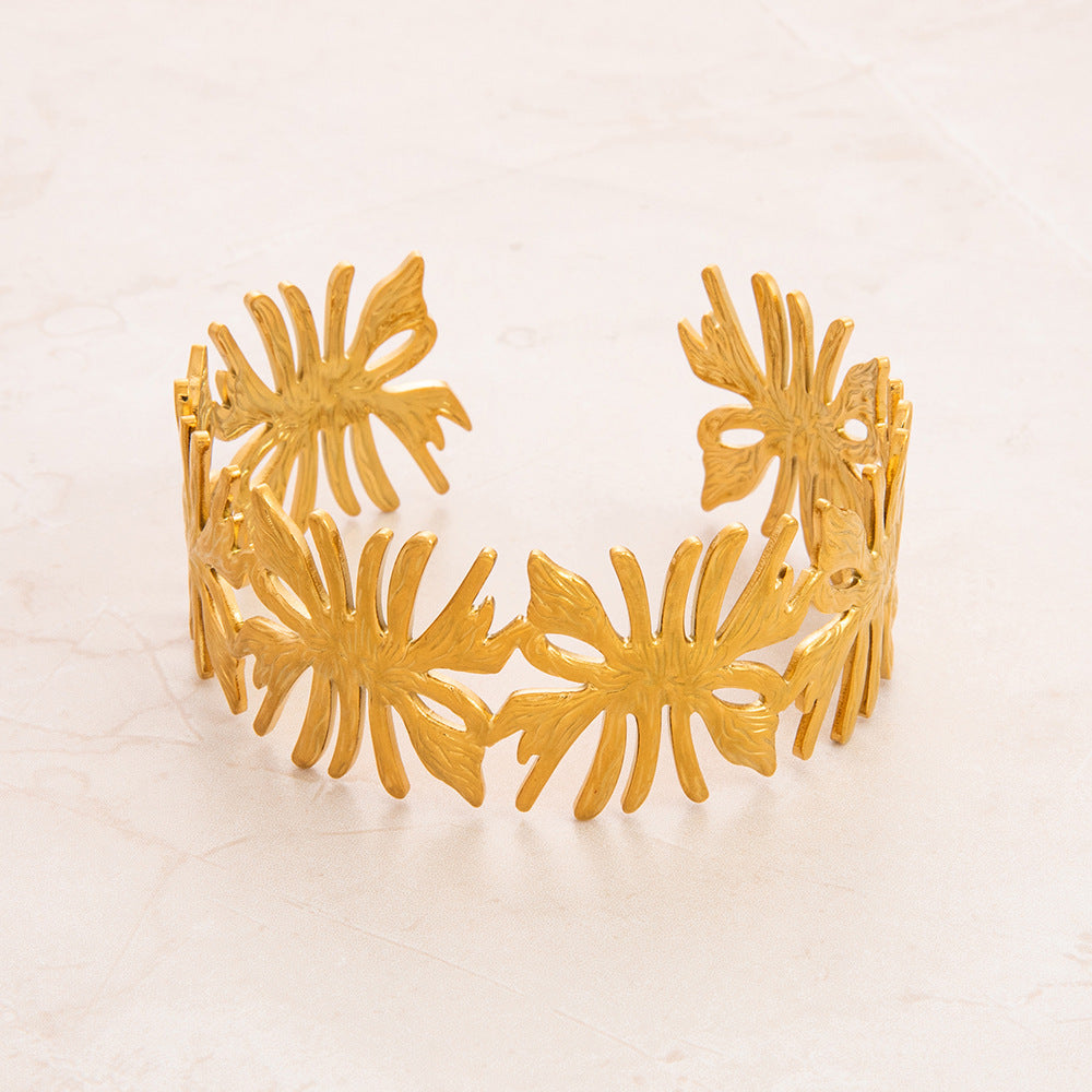 Casual Retro Leaves Flower 304 Stainless Steel Cuff Bracelets In Bulk