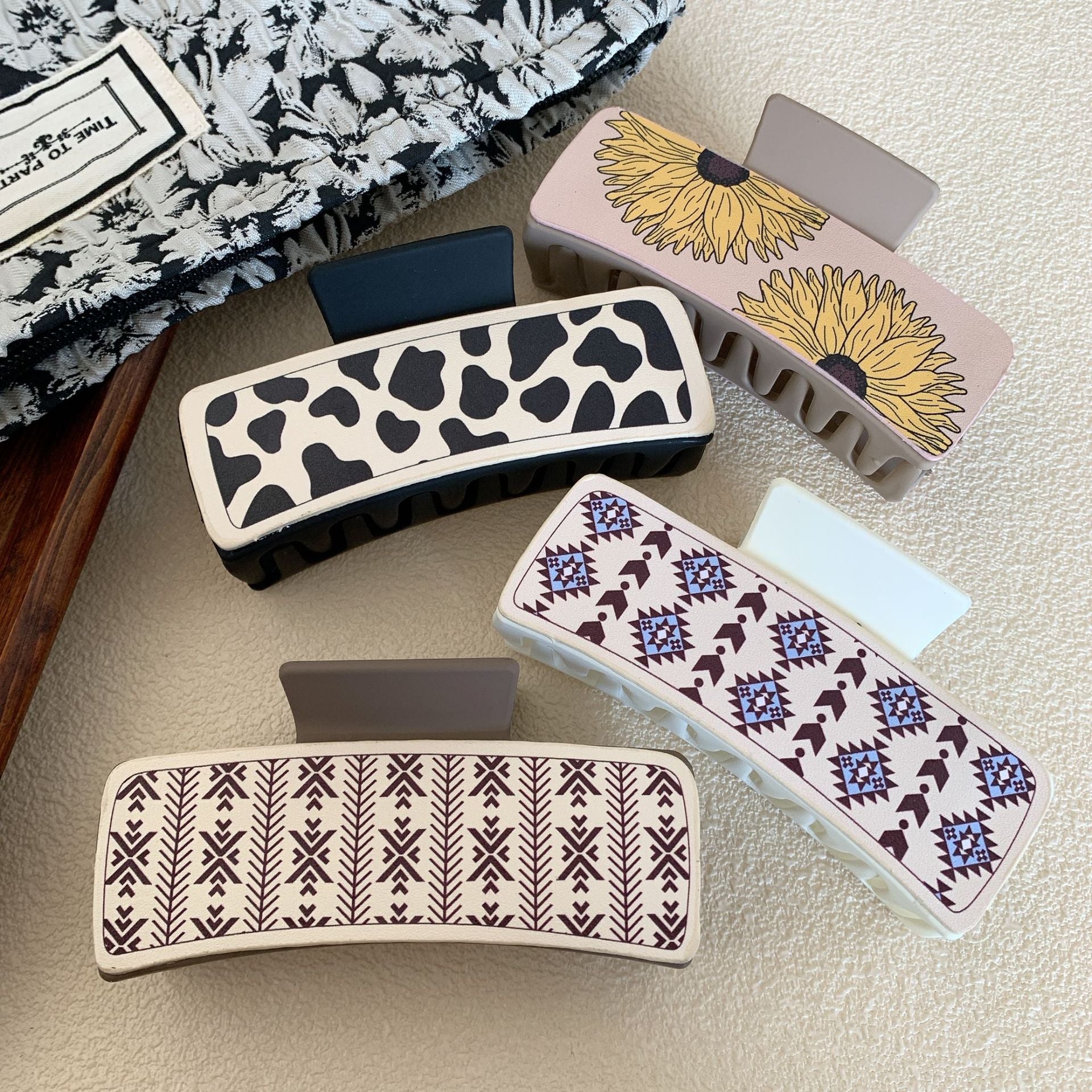 Women's Retro Geometric PS Pu Leather Hair Claws