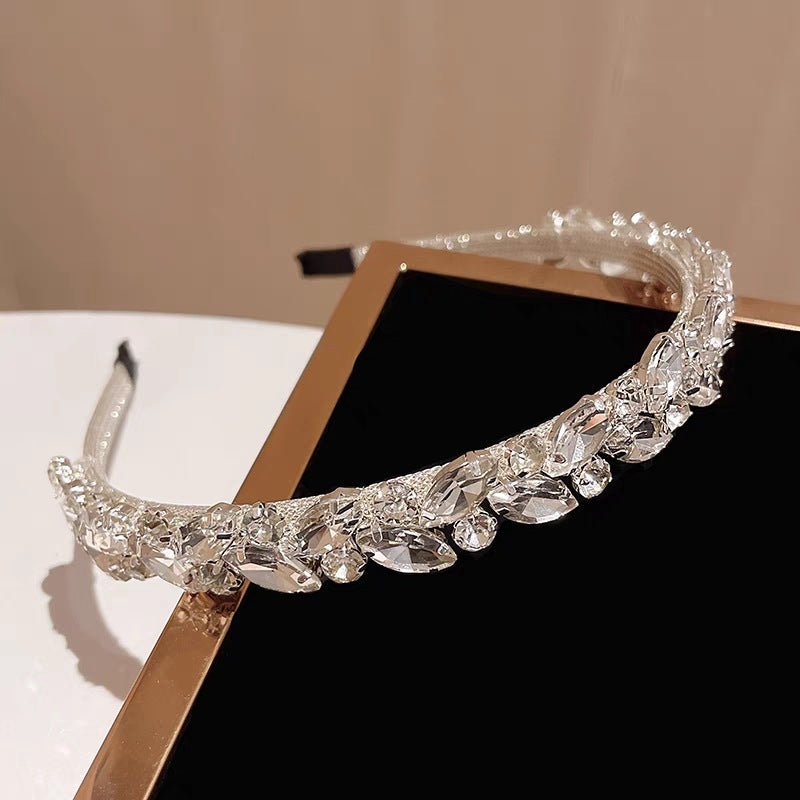 Women's Baroque Style Shiny Geometric Alloy Inlay Artificial Pearls Rhinestones Hair Band