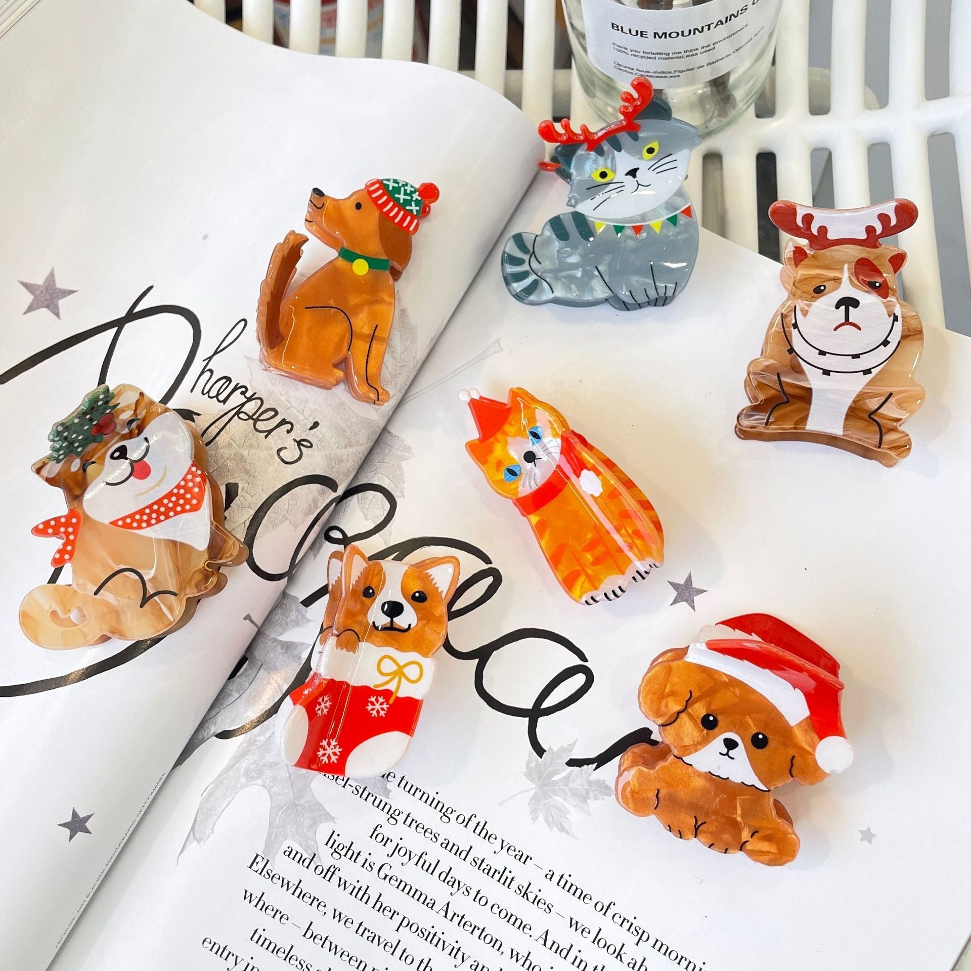 Women's Cartoon Style Animal Arylic Hair Claws