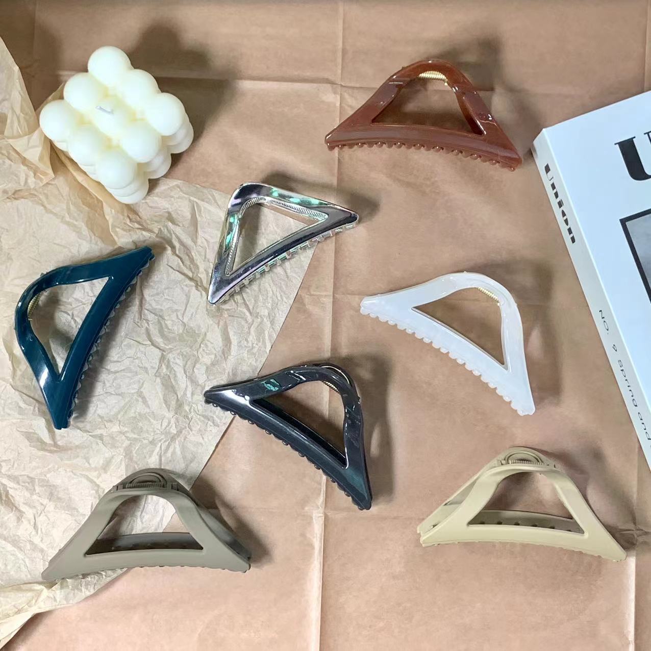 lady triangle arylic stoving varnish hair claws