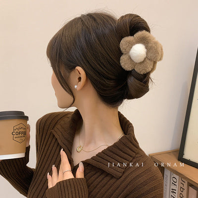 Cute love grab clip girl 2025 new popular high-end disc hair shark clip hairpin hair card headdress