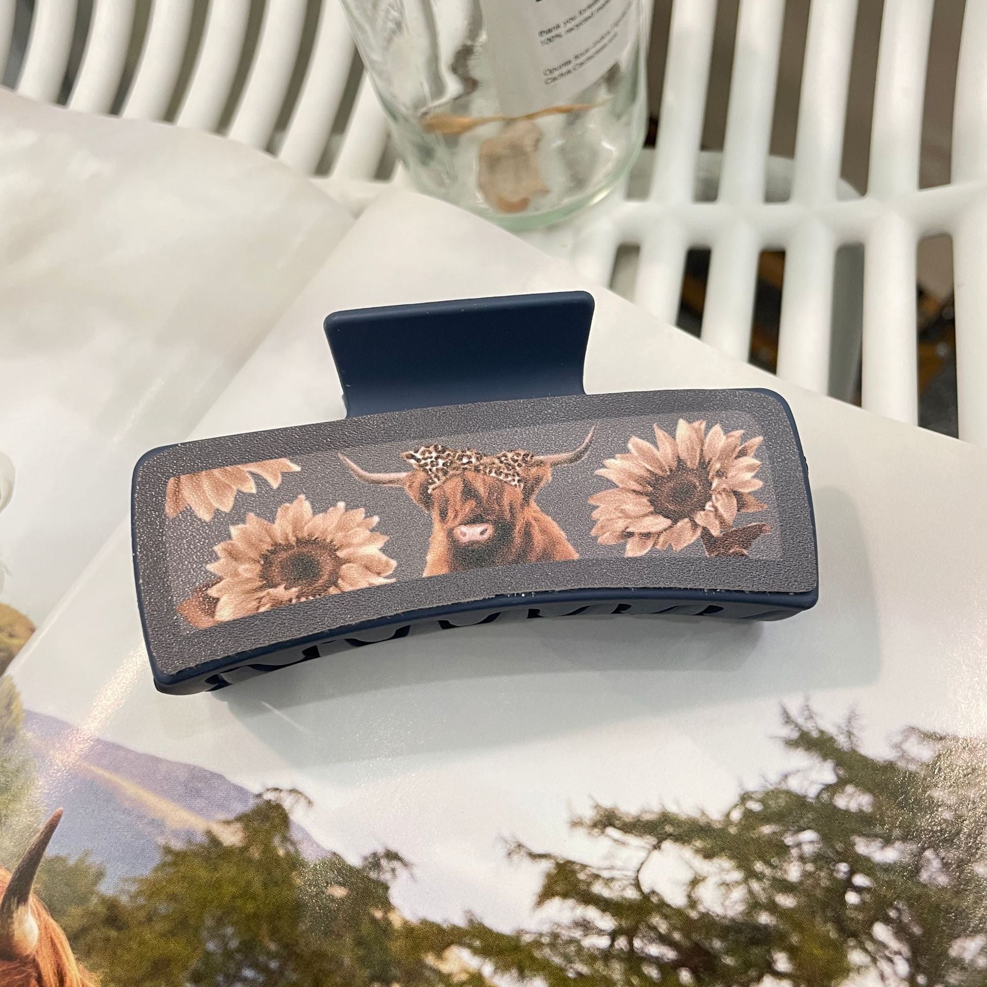 Women's Vintage Style Cattle Plastic Polishing Hair Claws