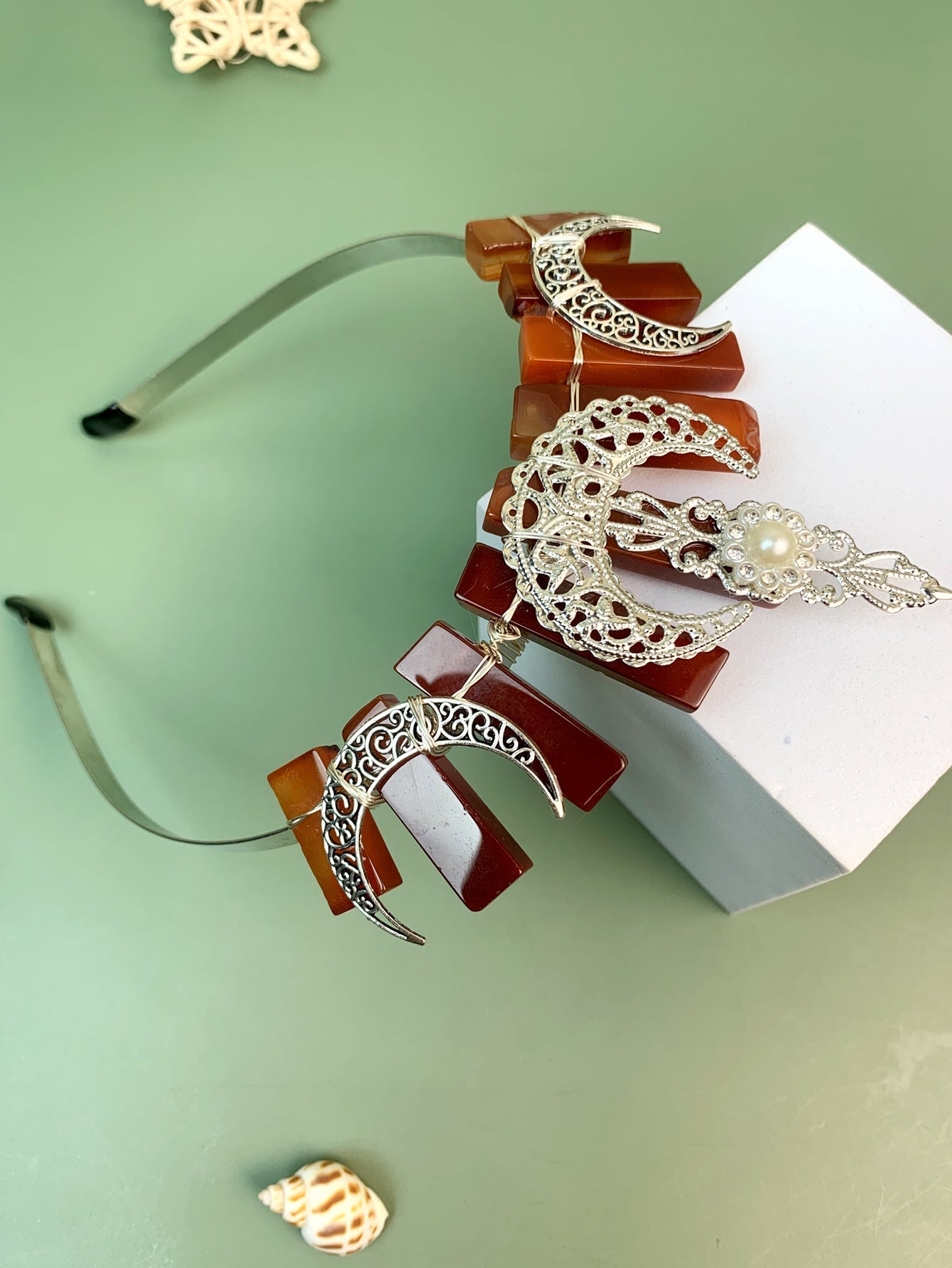 Women's Retro Crown Iron Patchwork Hair Band