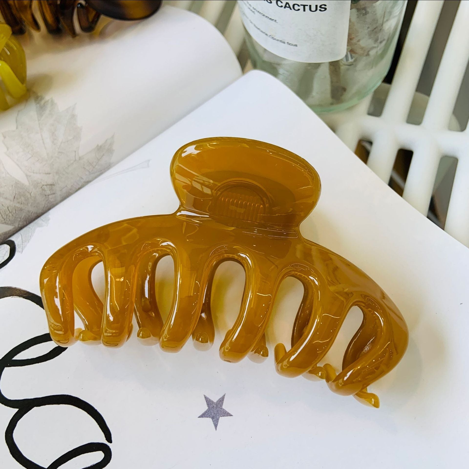 Women's Simple Style Color Block Acetic acid sheets Polishing Hair Claws