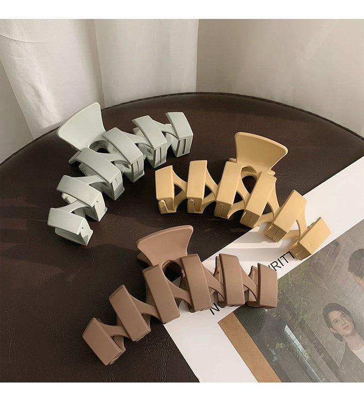 fashion geometric resin stoving varnish hair claws 1 piece