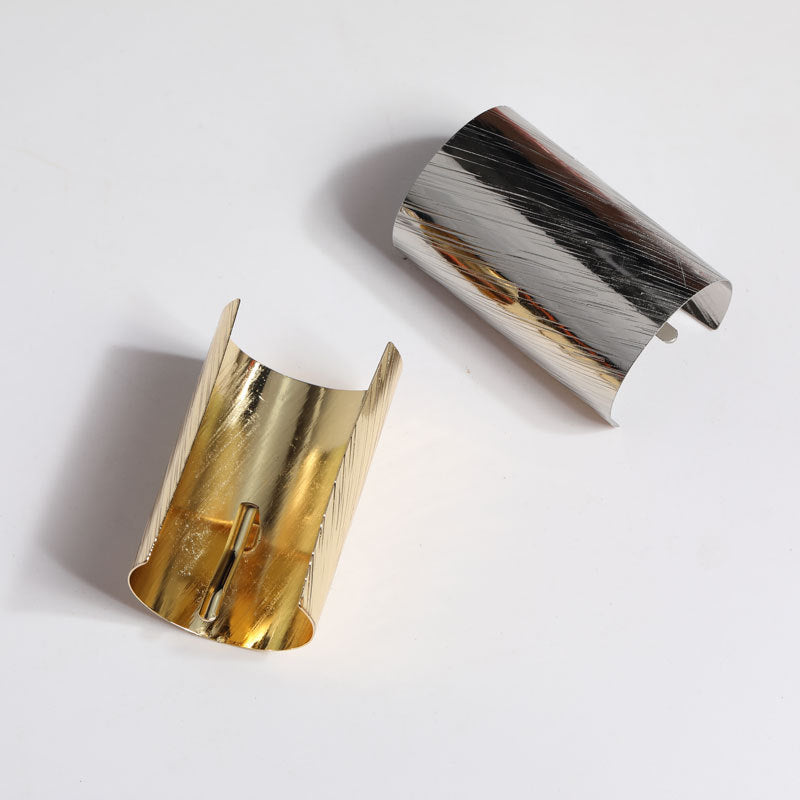 Women's Simple Style Classic Style Solid Color Alloy Plating Hair Clip