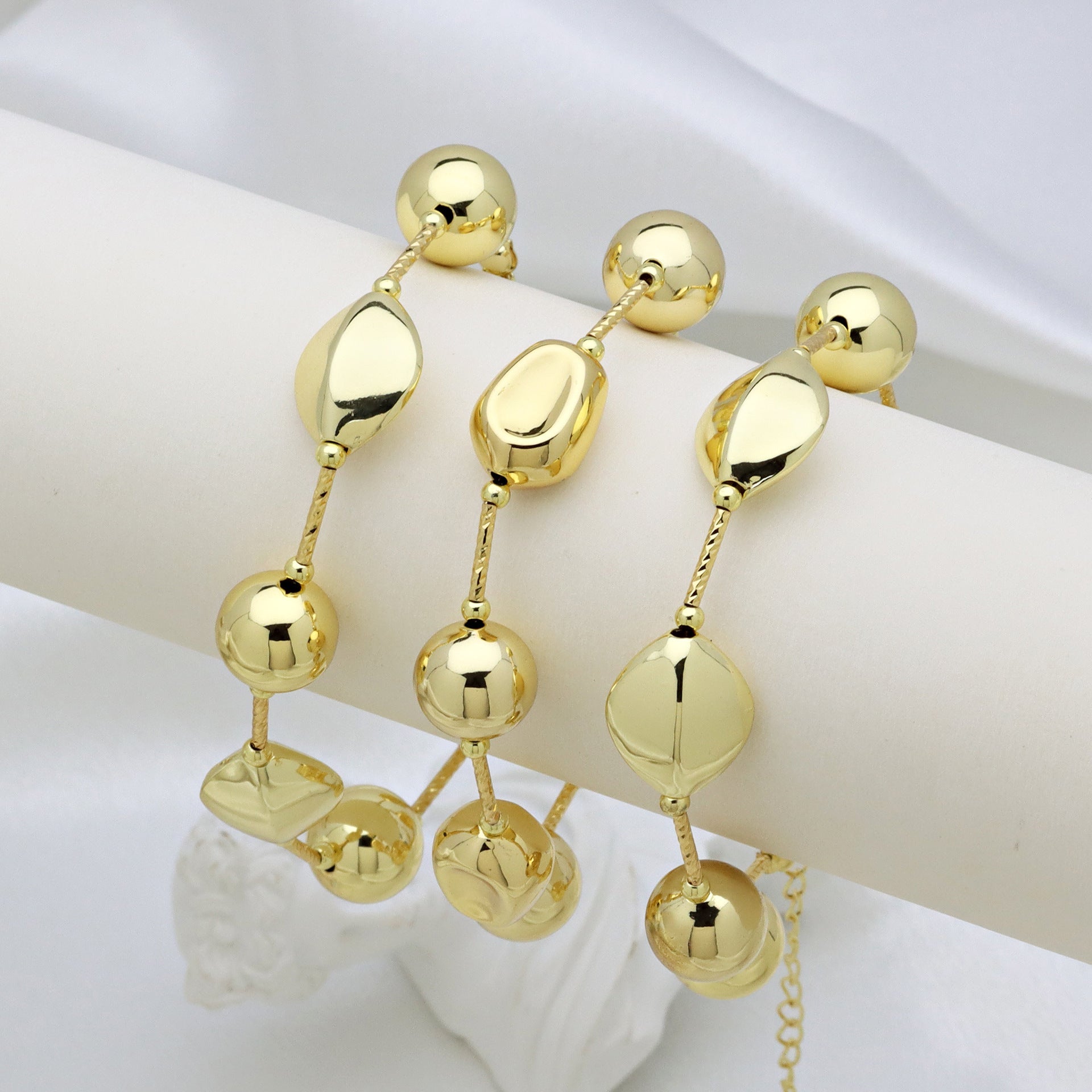 Copper 18K Gold Plated Plating Geometric Solid Color Bracelets