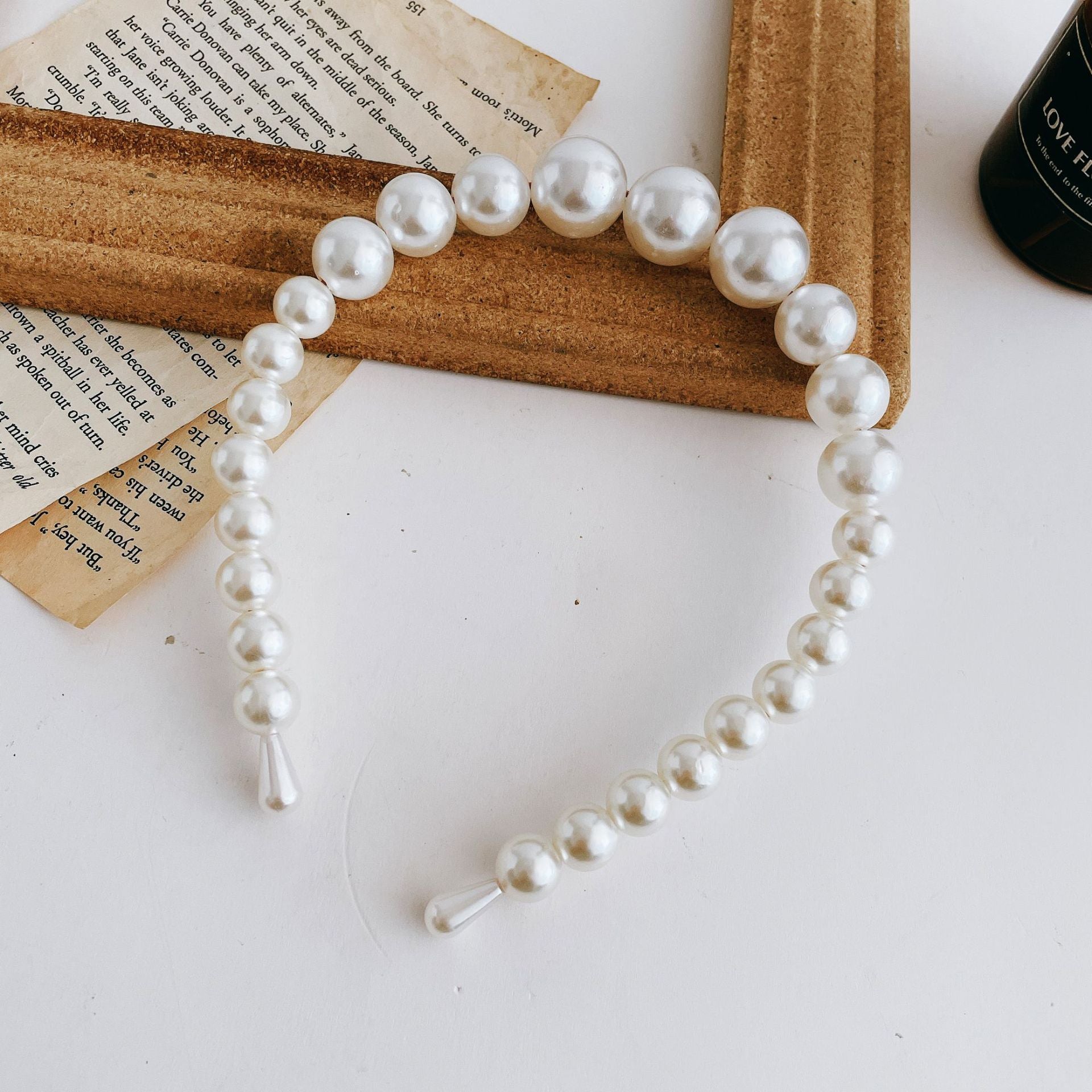 women's vintage style geometric artificial pearl hair band