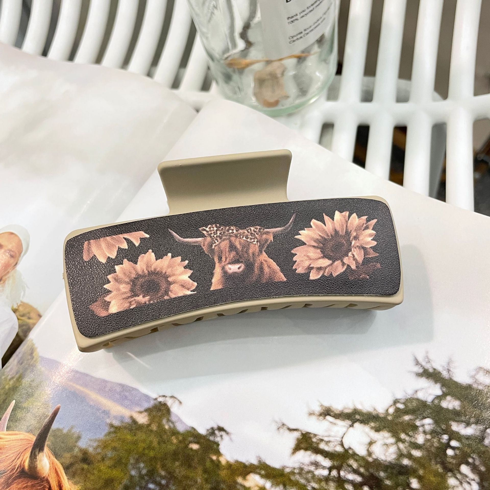 Women's Vintage Style Cattle Plastic Polishing Hair Claws