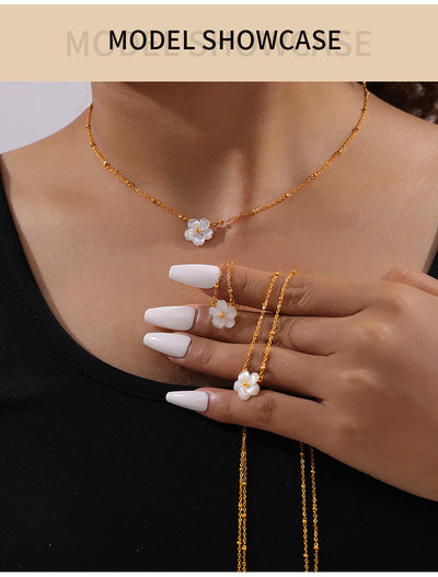 Jewelry Elegant Flower Titanium Steel Pendant Necklace