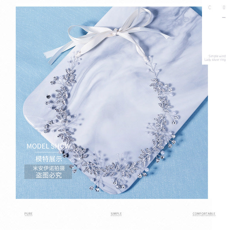 women's pastoral leaf