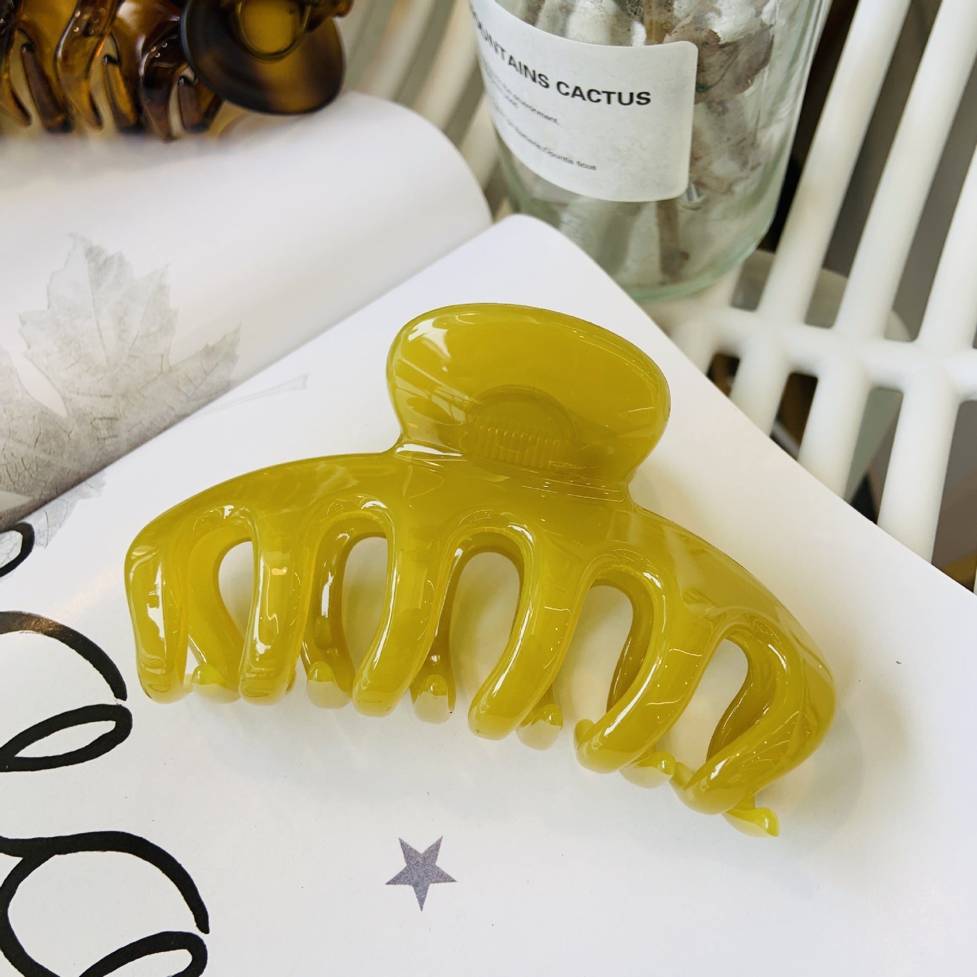 Women's Simple Style Color Block Acetic acid sheets Polishing Hair Claws