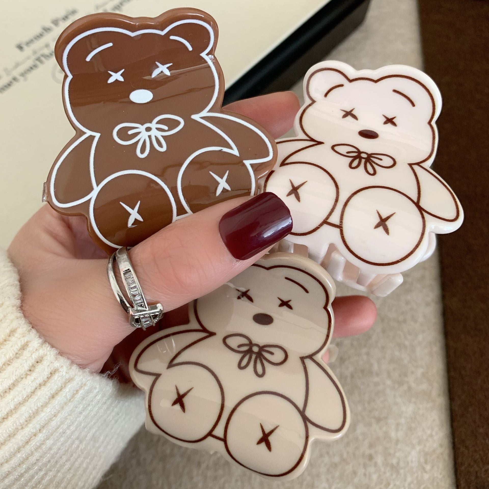 women's cute bear acetic acid sheets hair claws