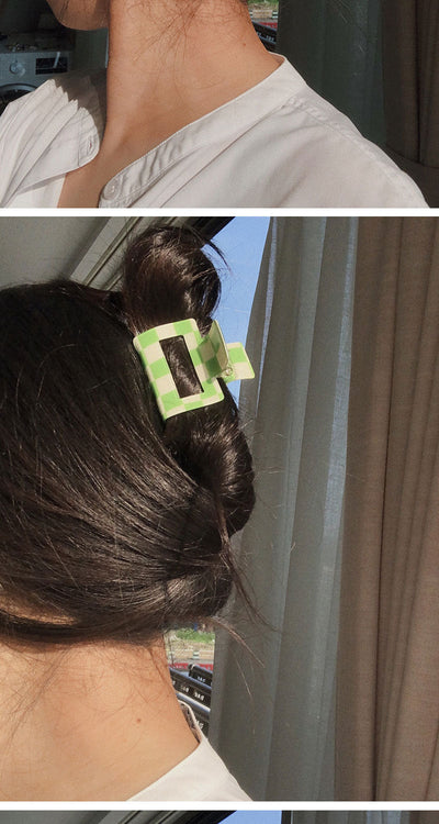 Women's Simple Style Lattice PVC Hair Claws