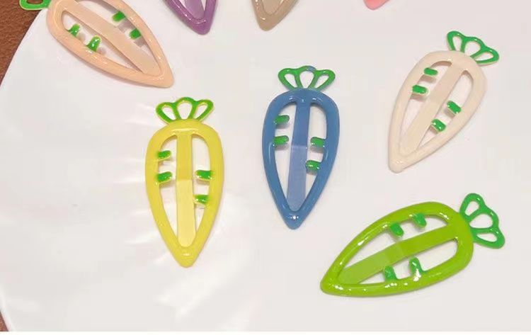 Women's Cute Solid Color Alloy Hair Clip