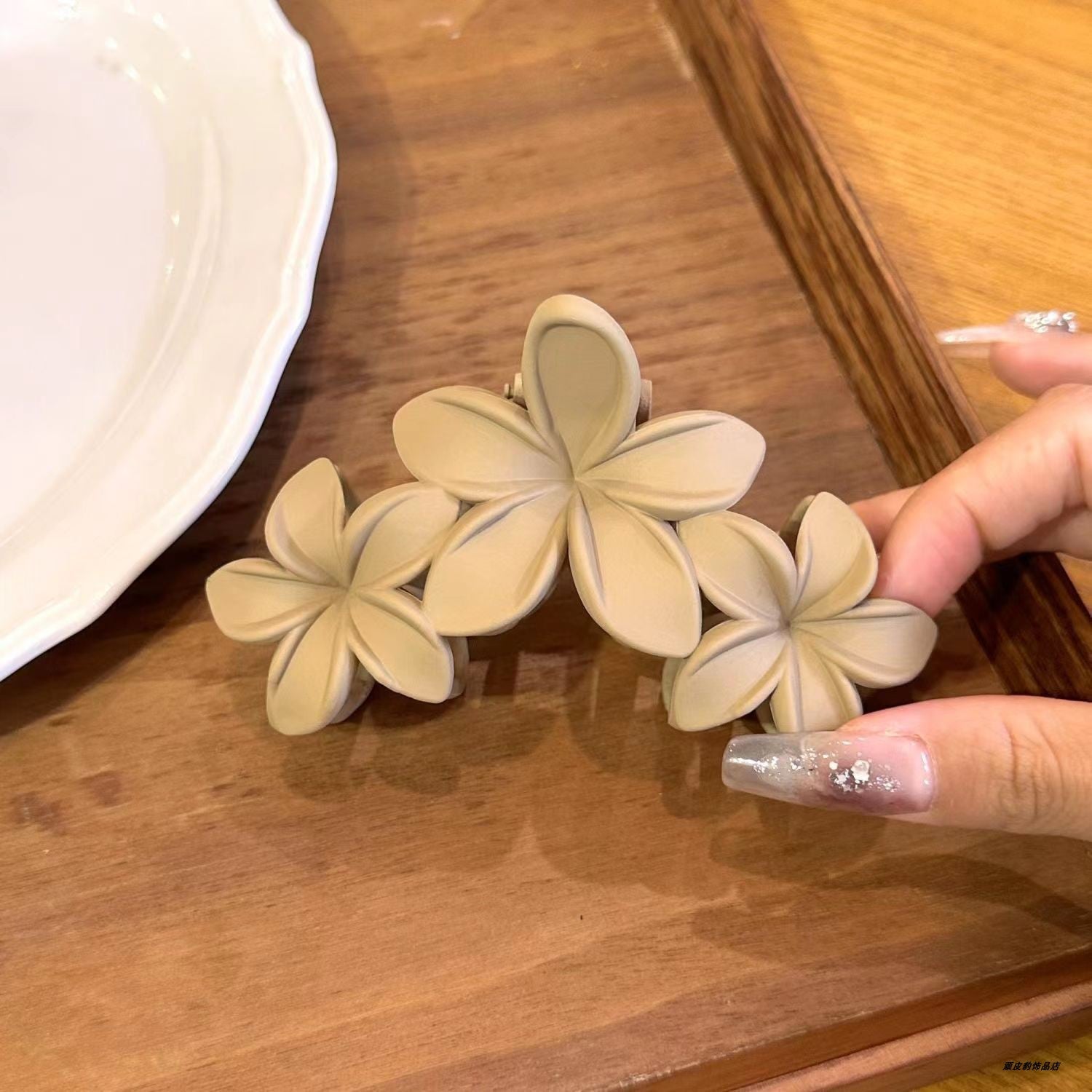 Women's Lady Floral Plastic Resin Stoving Varnish Hair Claws