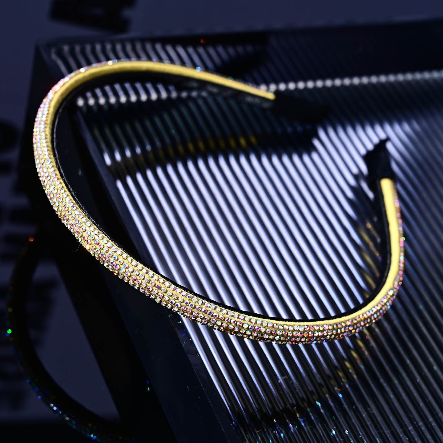 Women's Simple Style Classic Style Solid Color Rhinestone Inlay Rhinestones Hair Band