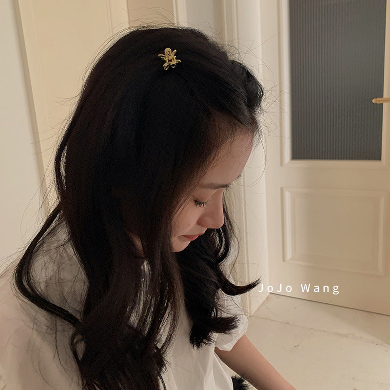 Women's Sweet IG Style Flower Metal Hollow Out Hair Claws