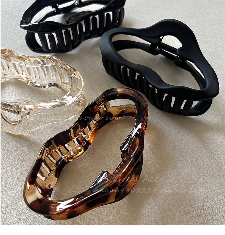 Women's French Style IG Style Solid Color Plastic Spray Paint Hair Claws